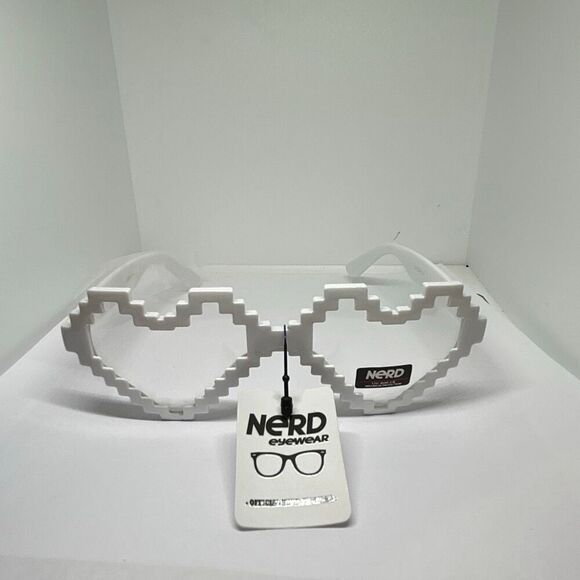 Nerd Eyewear Pixel Heart Glasses – UV400 Protection 😎❤️✨ - Picture 3 of 3